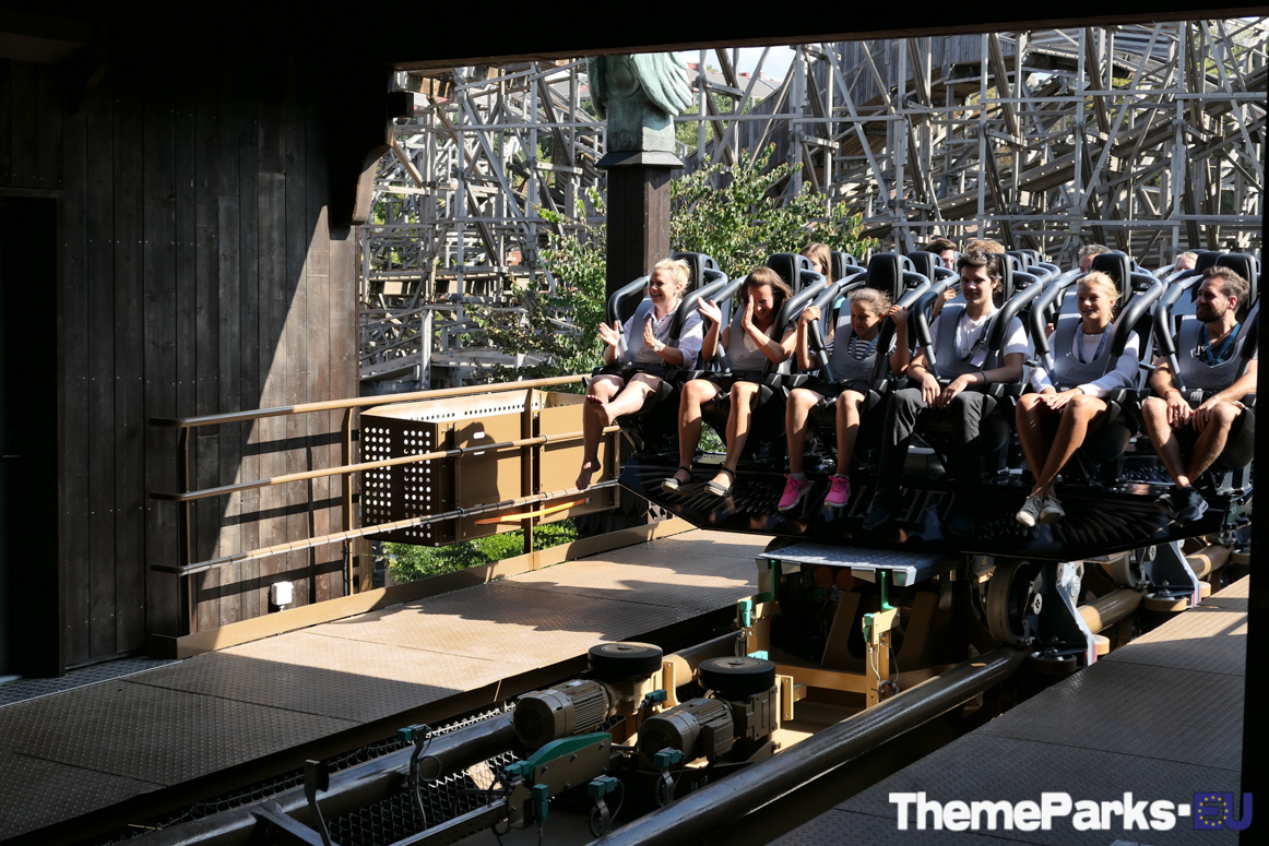 we-take-a-dive-on-valkyria-at-liseberg-reviews-theme-parks-eu